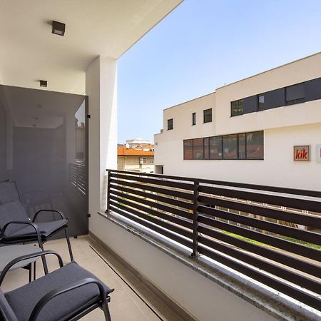 Belinda Apartments With Balcony โอปาติยา ภายนอก รูปภาพ