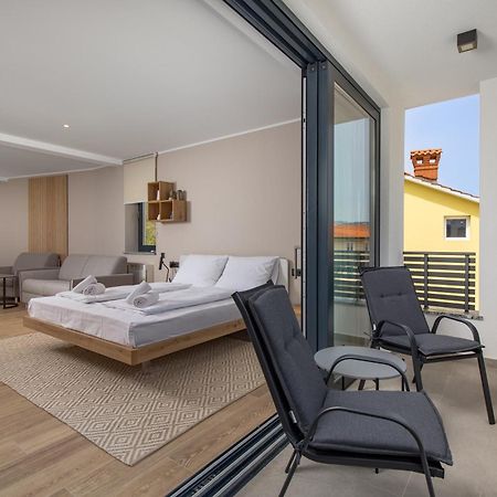 Belinda Apartments With Balcony โอปาติยา ภายนอก รูปภาพ