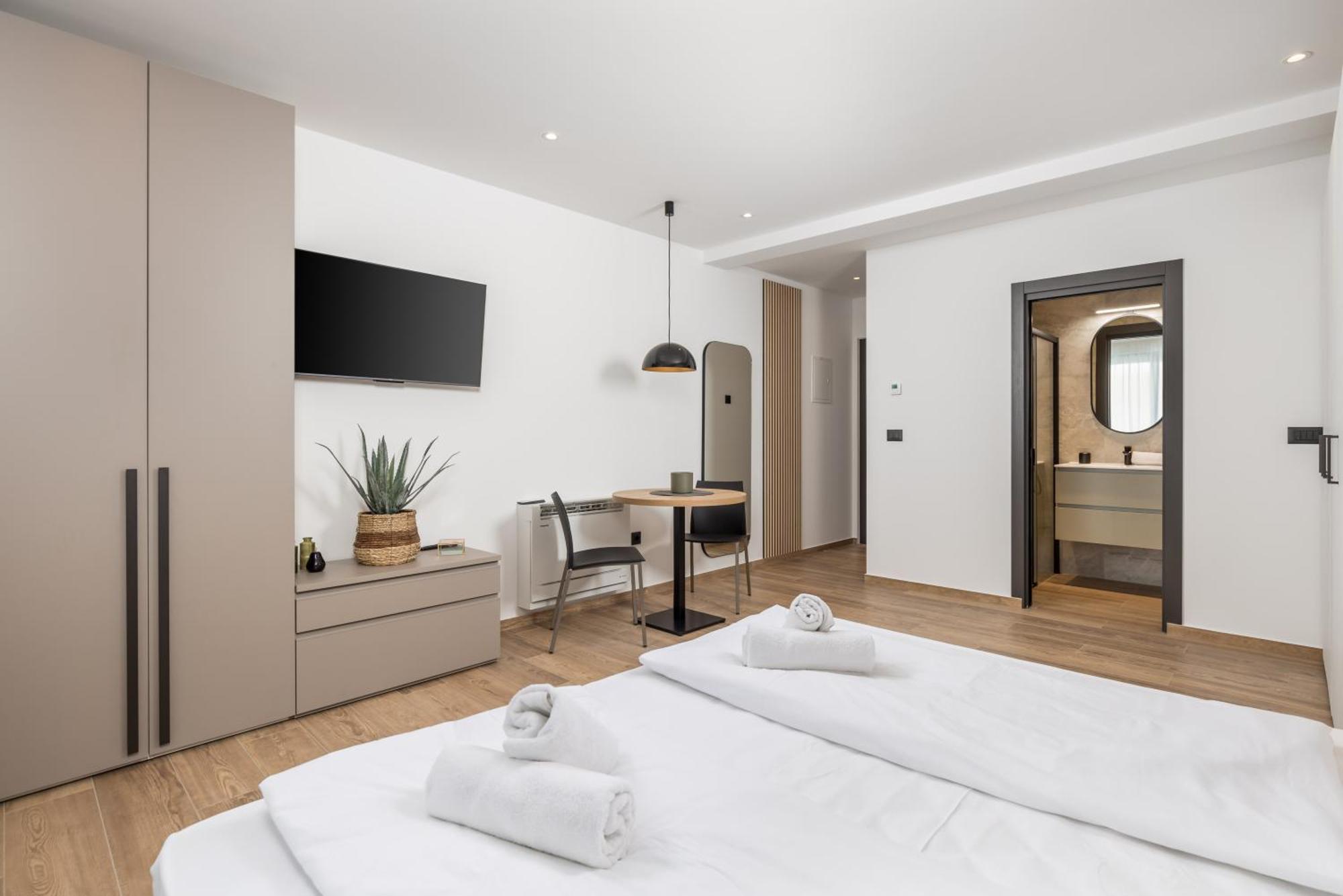 Belinda Apartments With Balcony โอปาติยา ภายนอก รูปภาพ