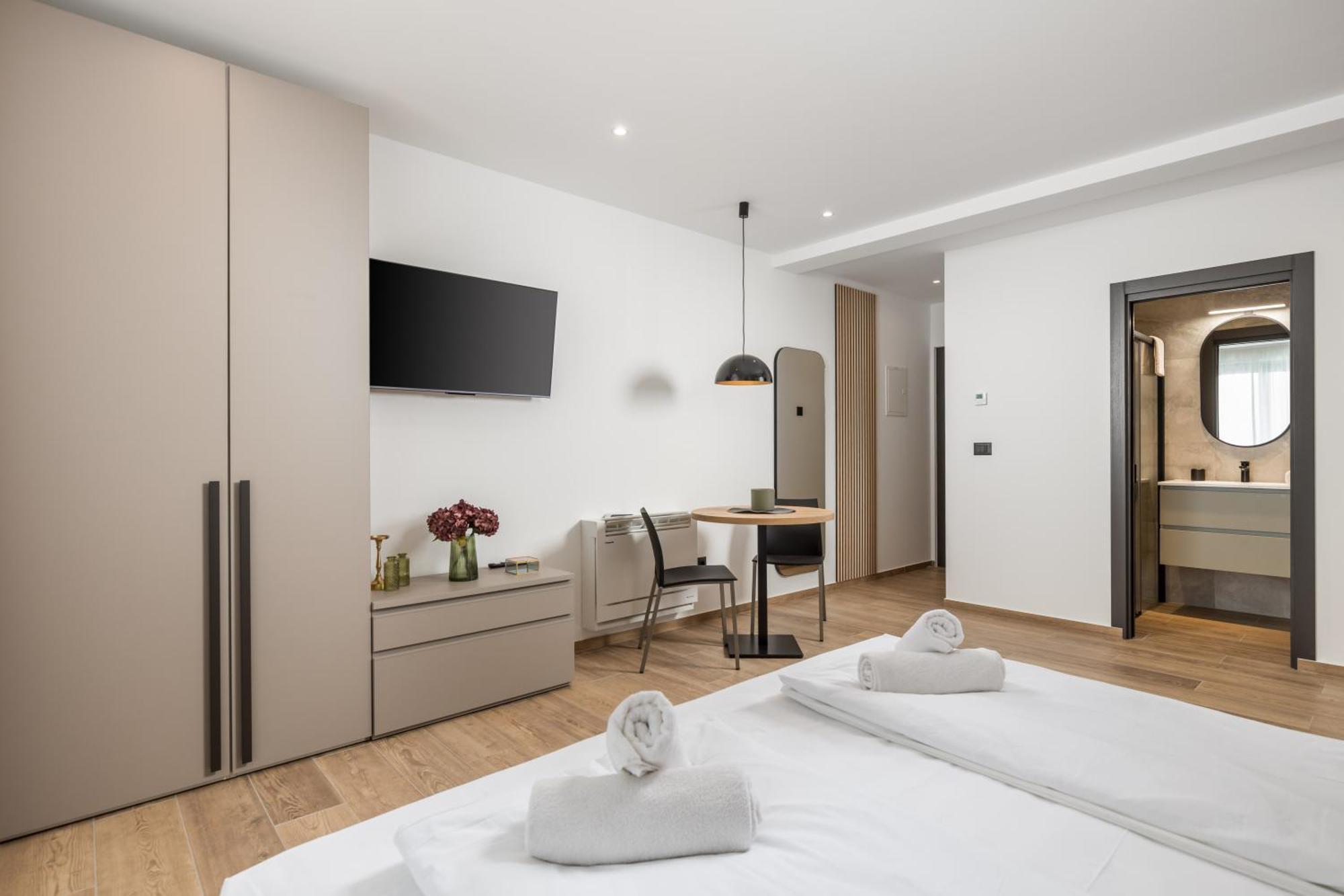 Belinda Apartments With Balcony โอปาติยา ภายนอก รูปภาพ