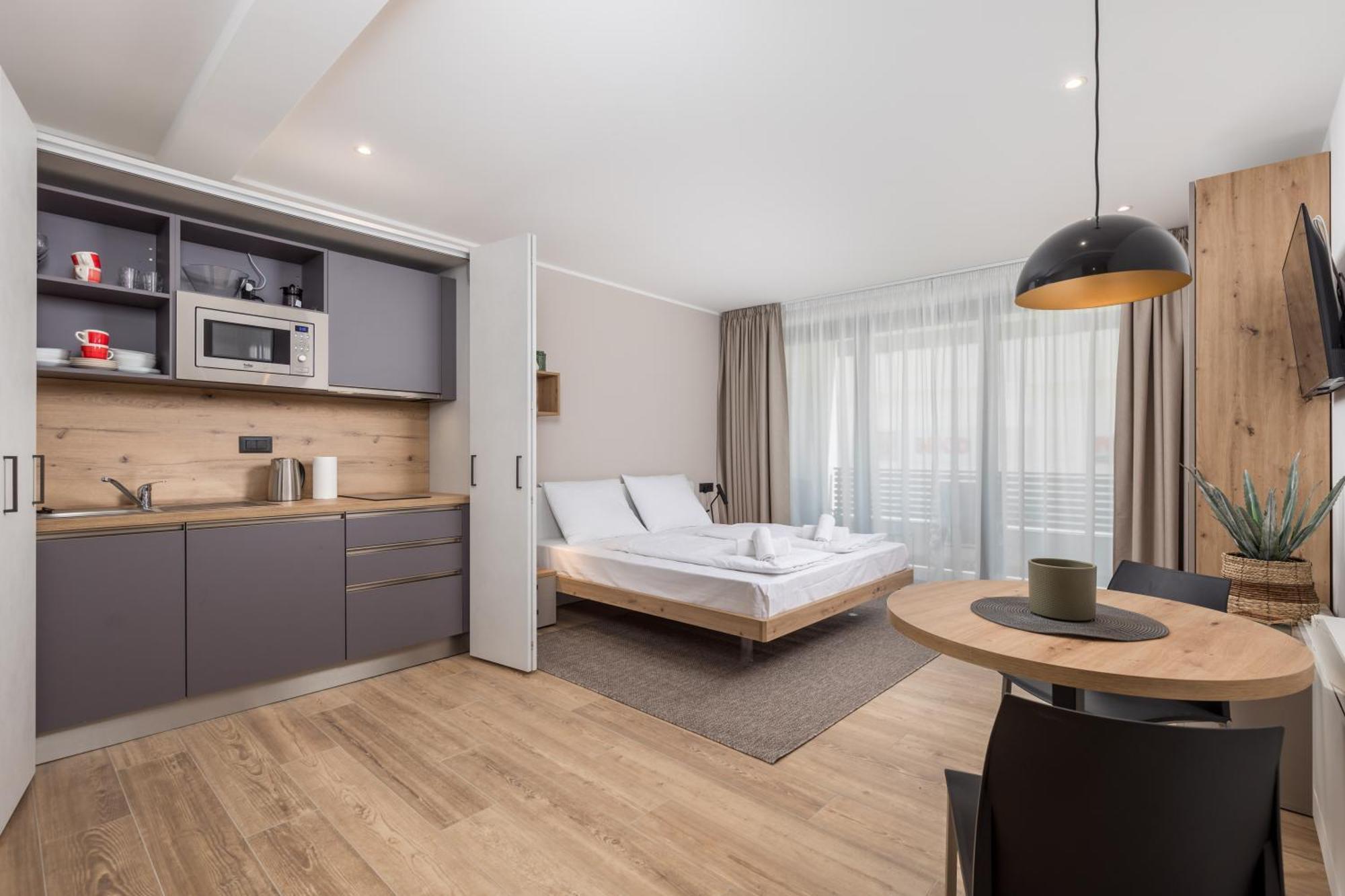 Belinda Apartments With Balcony โอปาติยา ภายนอก รูปภาพ