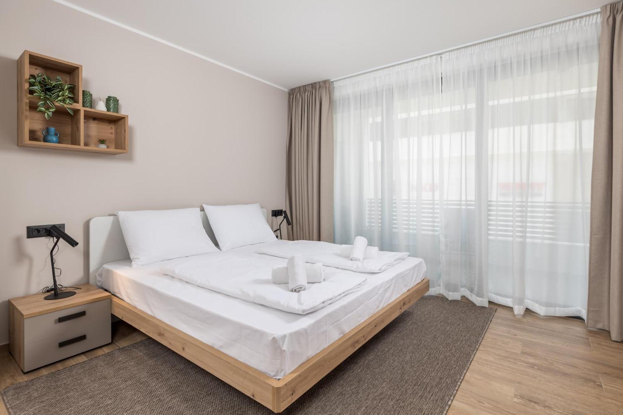Belinda Apartments With Balcony โอปาติยา ภายนอก รูปภาพ