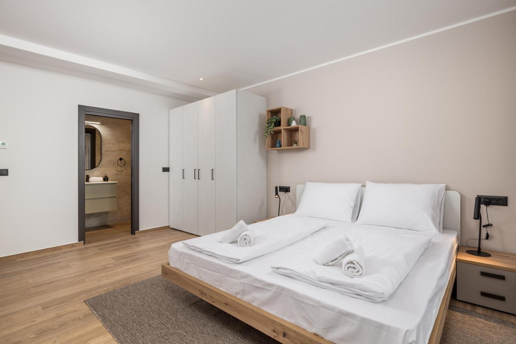 Belinda Apartments With Balcony โอปาติยา ภายนอก รูปภาพ