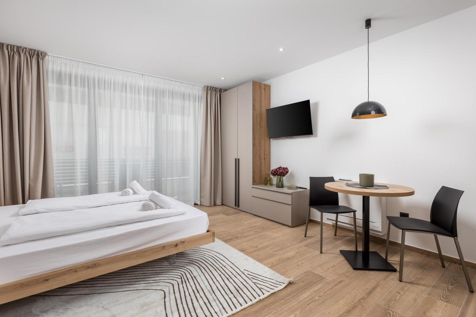 Belinda Apartments With Balcony โอปาติยา ภายนอก รูปภาพ