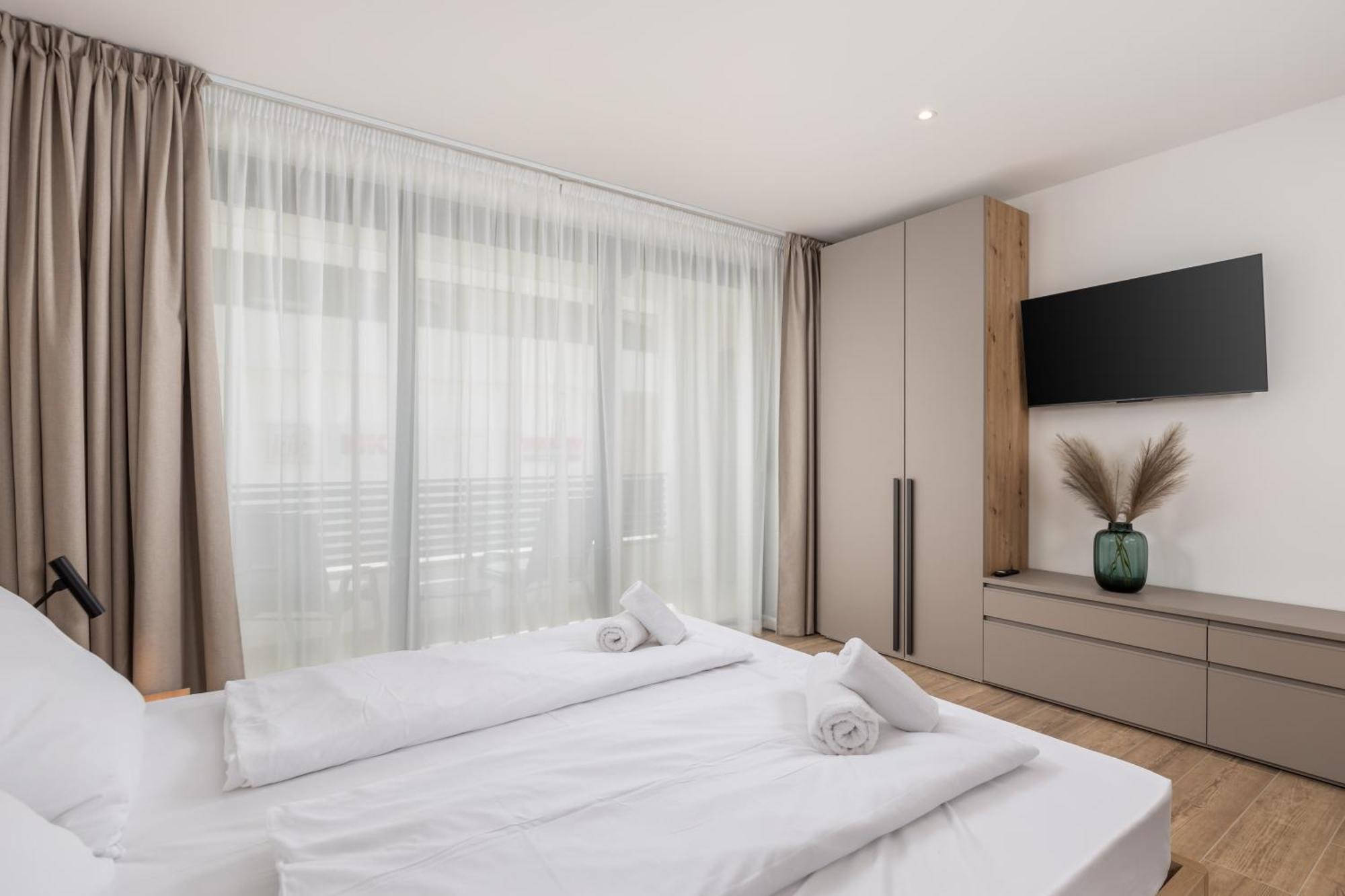 Belinda Apartments With Balcony โอปาติยา ภายนอก รูปภาพ
